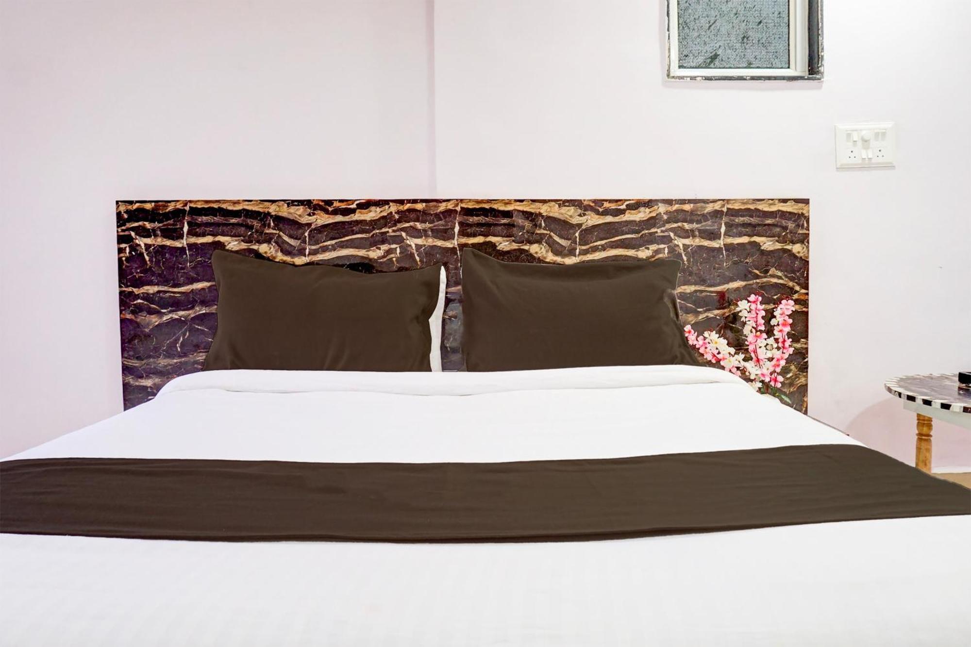 Hotel O Silver Inn Hinjawadi Ngoại thất bức ảnh